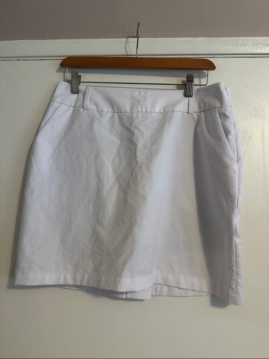 Galvin Green Dresses & Skirts - Classic White Women's Skort - Tailored A-Line Style